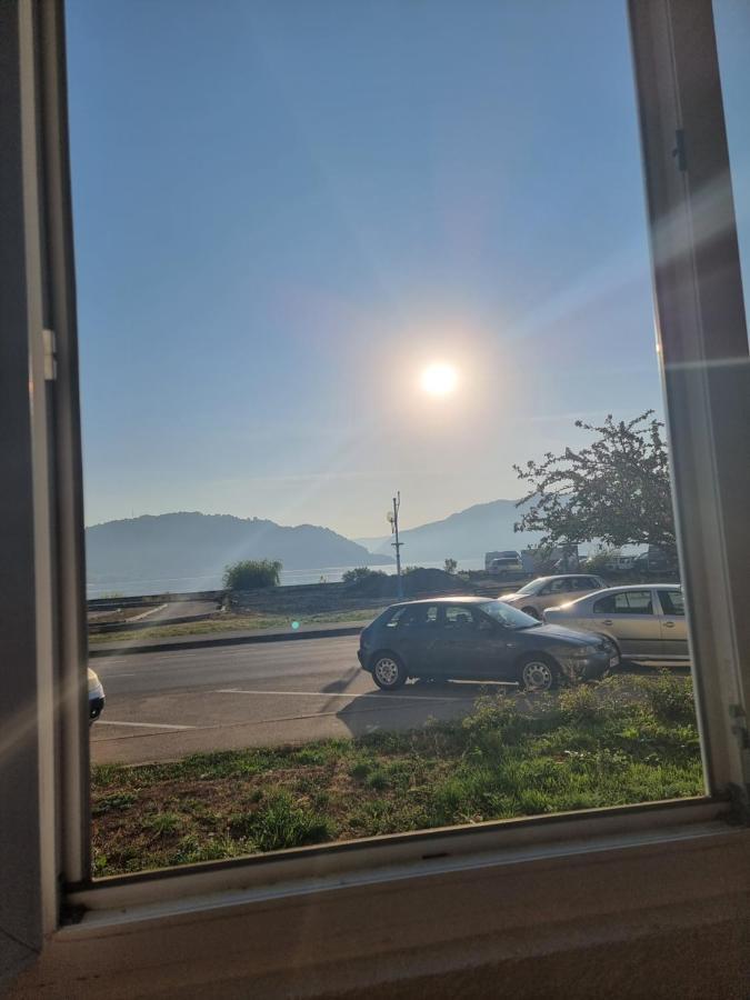 Apartment Ada Kaleh Orşova 外观 照片